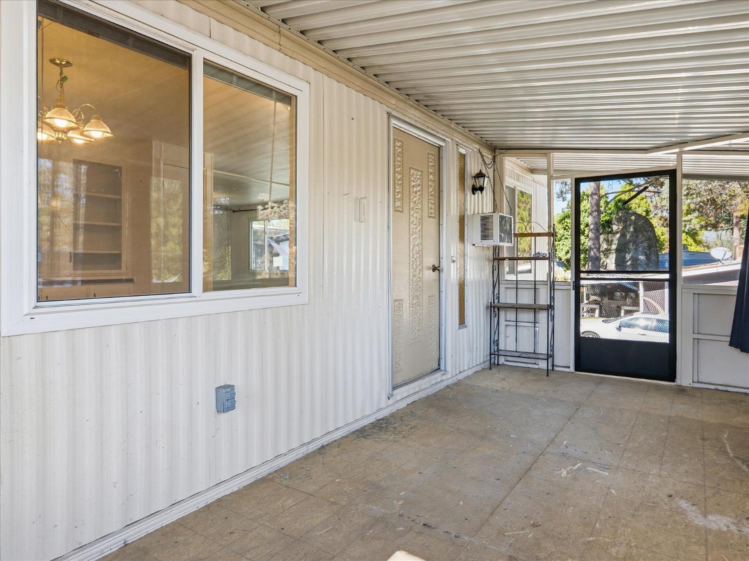 39678 Road 425B #38, Oakhurst, CA 93644