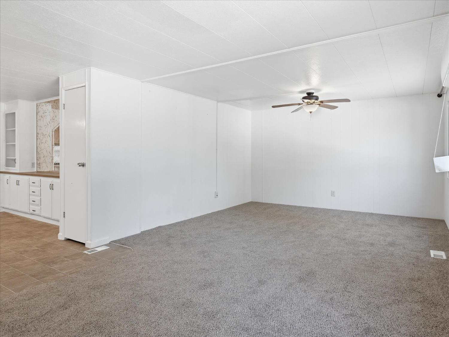 39678 Road 425B #38, Oakhurst, CA 93644