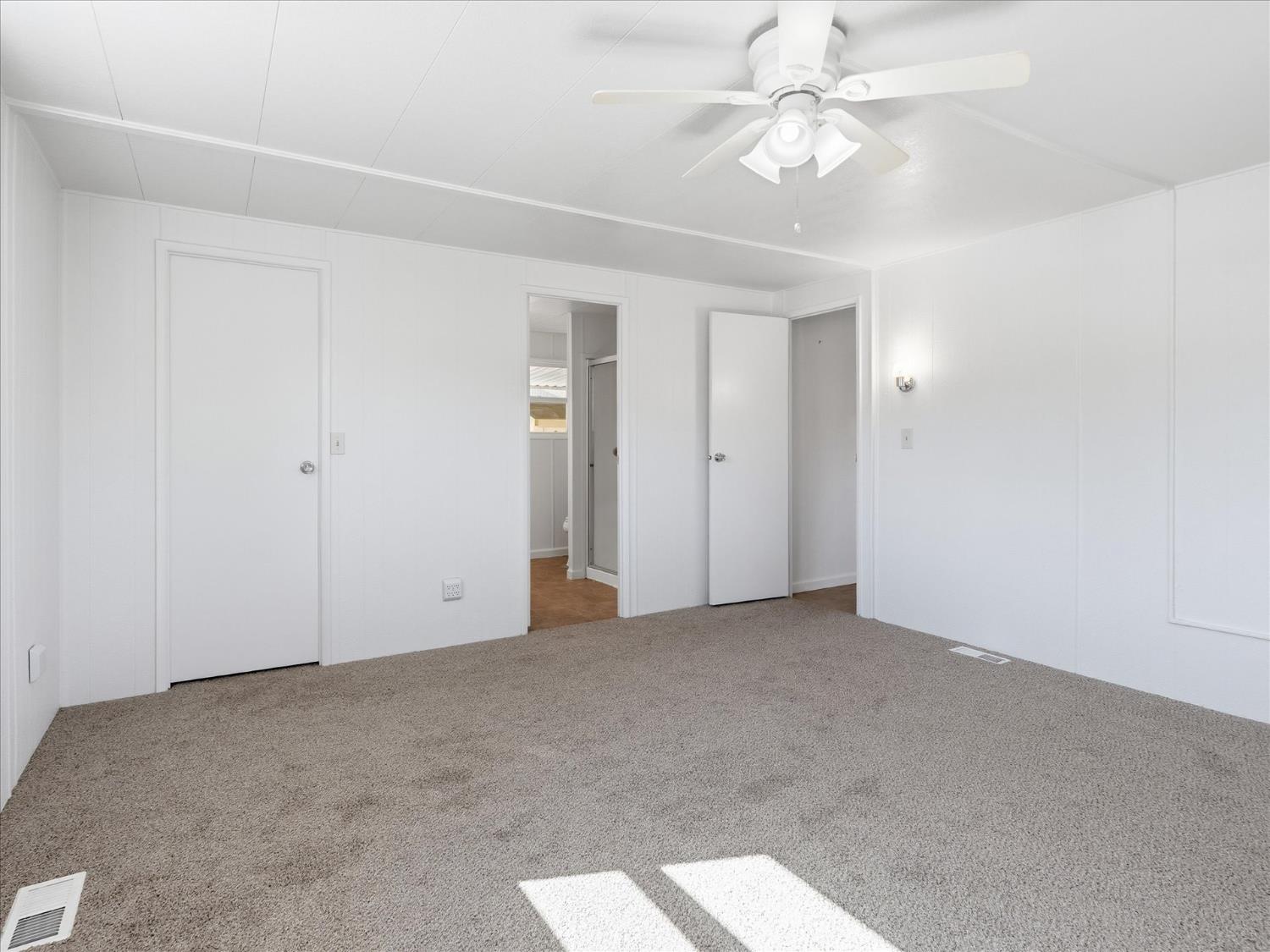 39678 Road 425B #38, Oakhurst, CA 93644