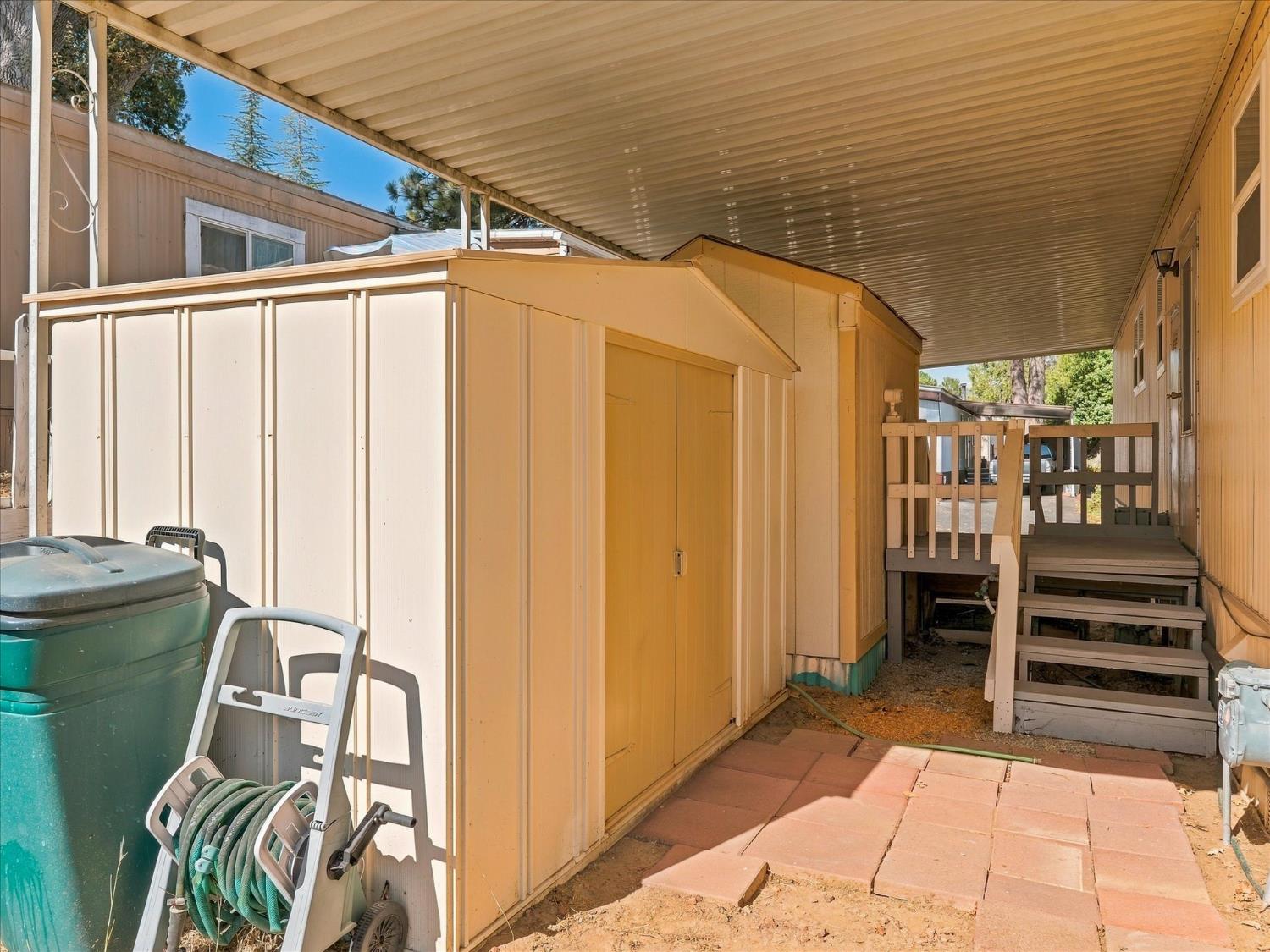 39678 Road 425B #38, Oakhurst, CA 93644