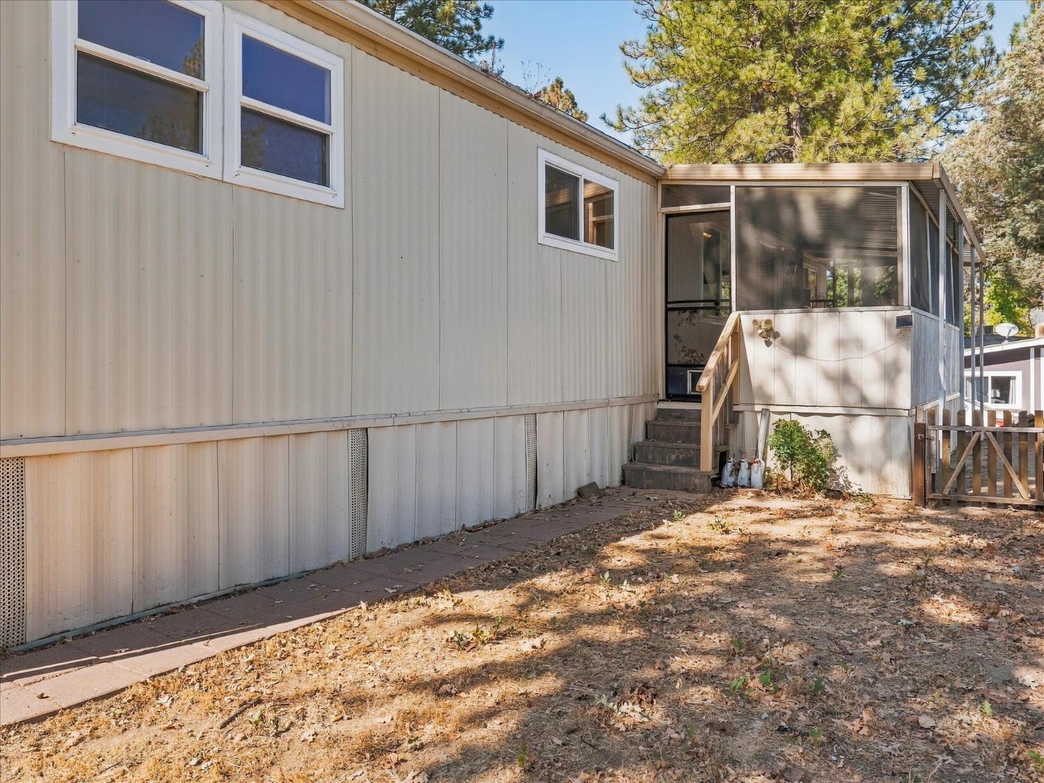 39678 Road 425B #38, Oakhurst, CA 93644