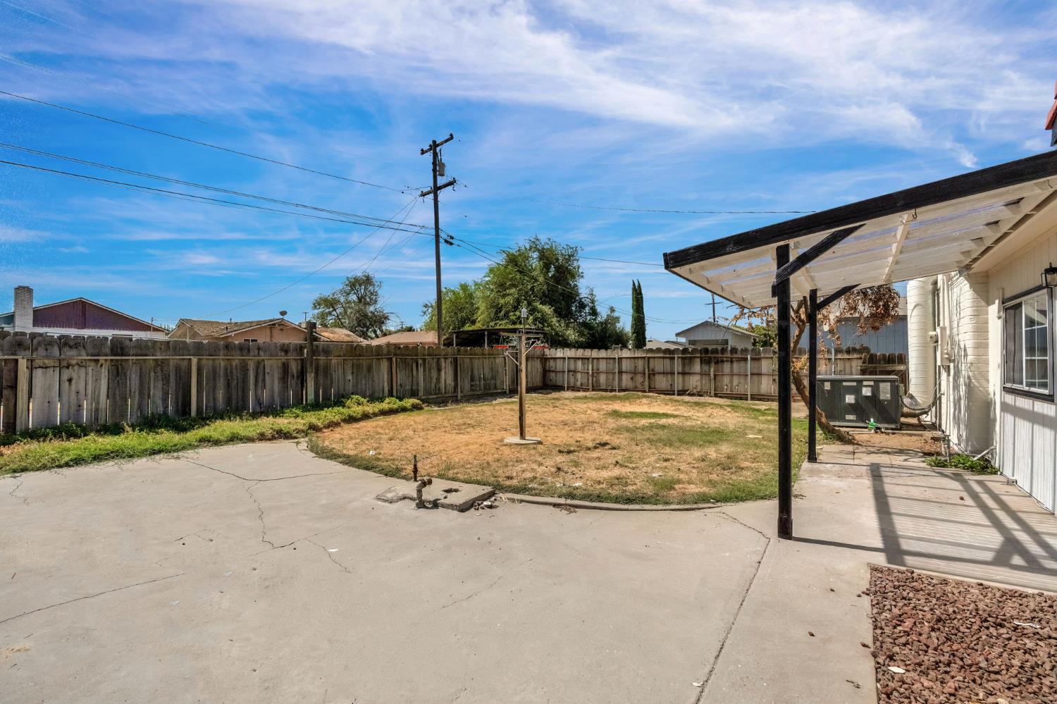 333 Oleander Ave, Lemoore, CA 93245