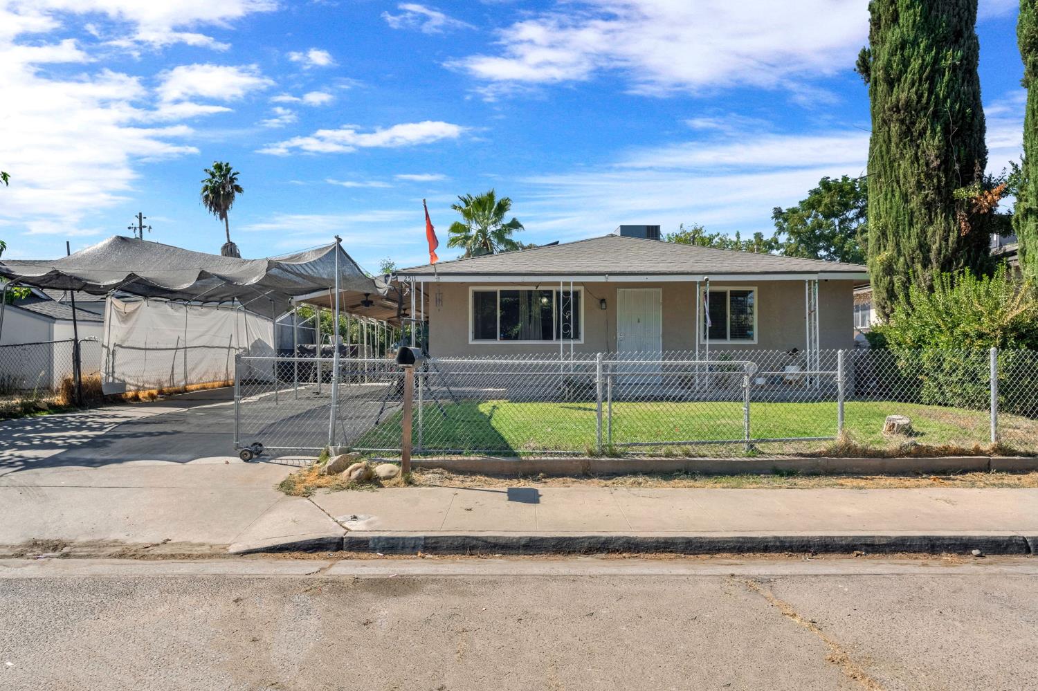 2511 Shaft St, Selma, CA 93662