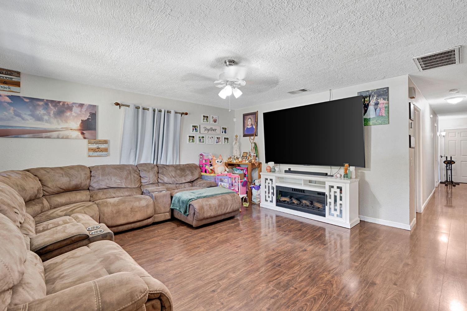 2511 Shaft St, Selma, CA 93662