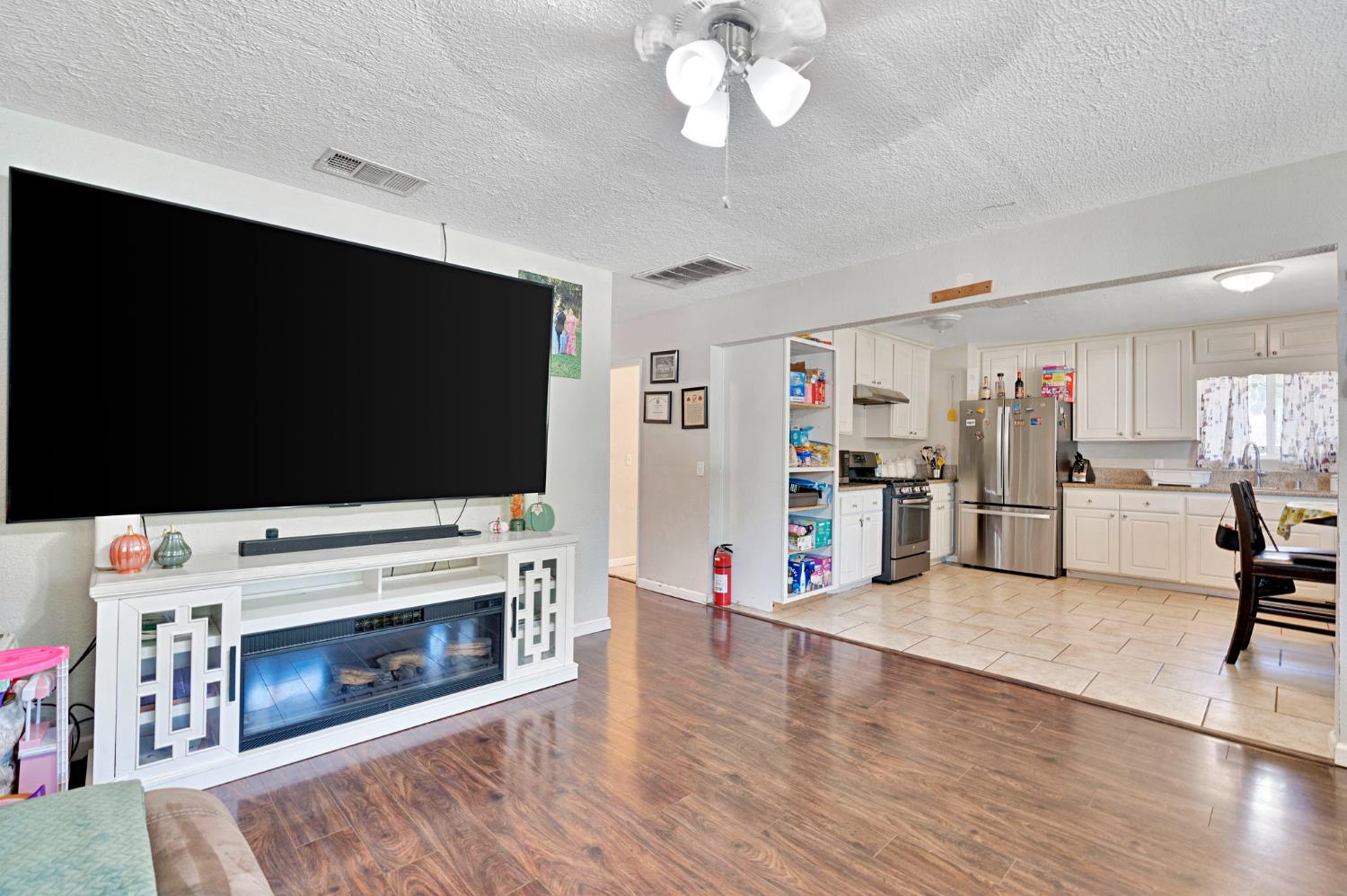 2511 Shaft St, Selma, CA 93662