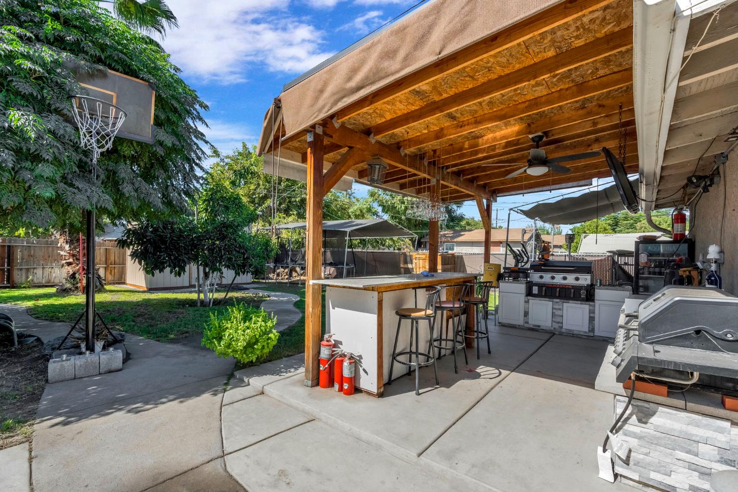 2511 Shaft St, Selma, CA 93662