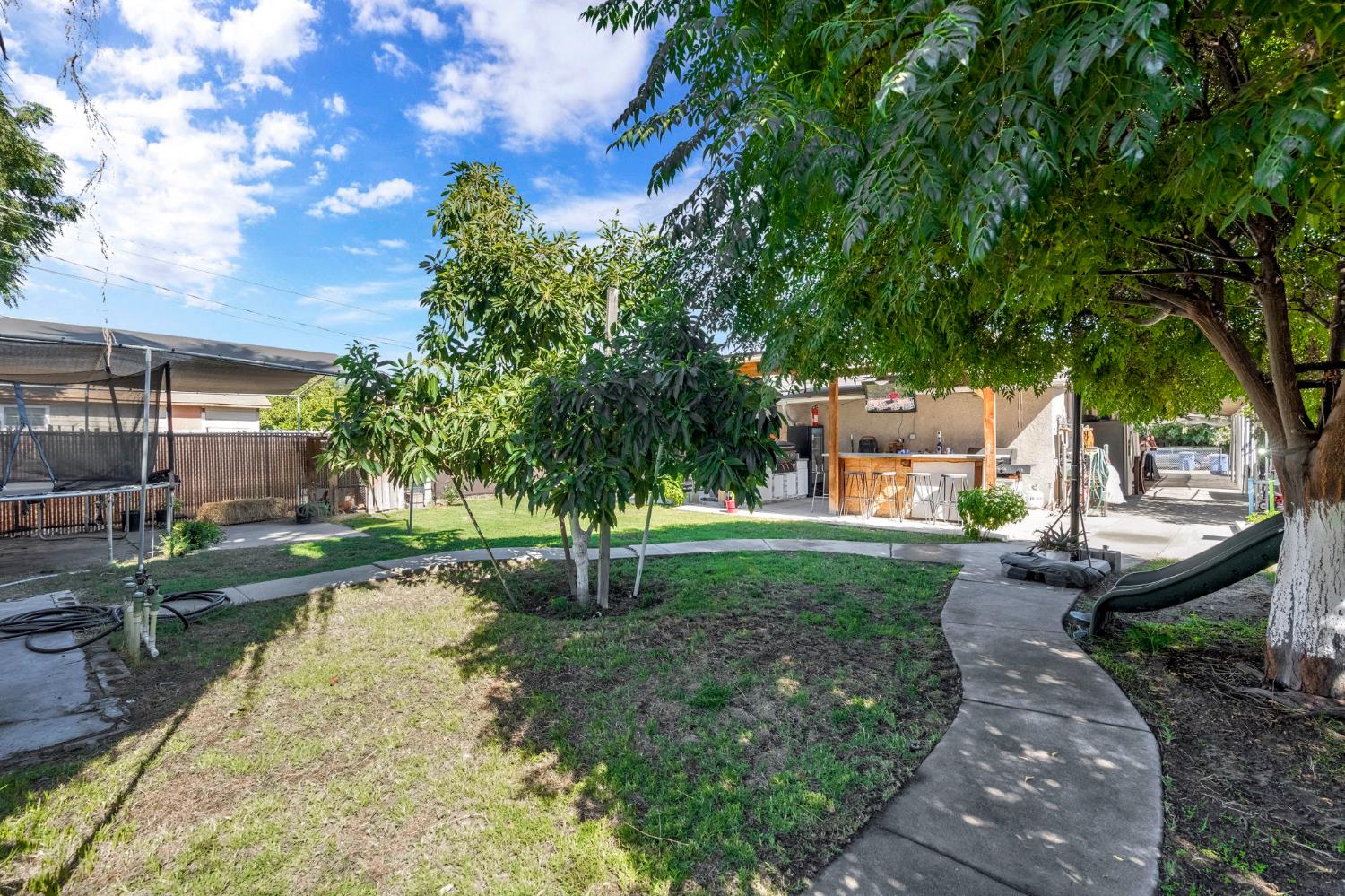 2511 Shaft St, Selma, CA 93662
