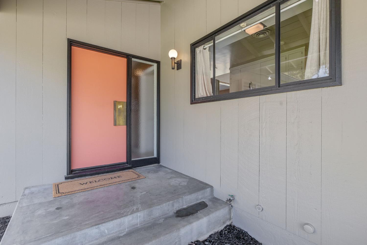 2544 W Keogh Ave, Visalia, CA 93291
