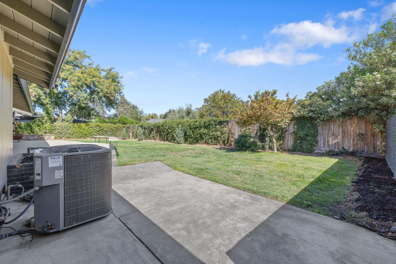 2544 W Keogh Ave, Visalia, CA 93291