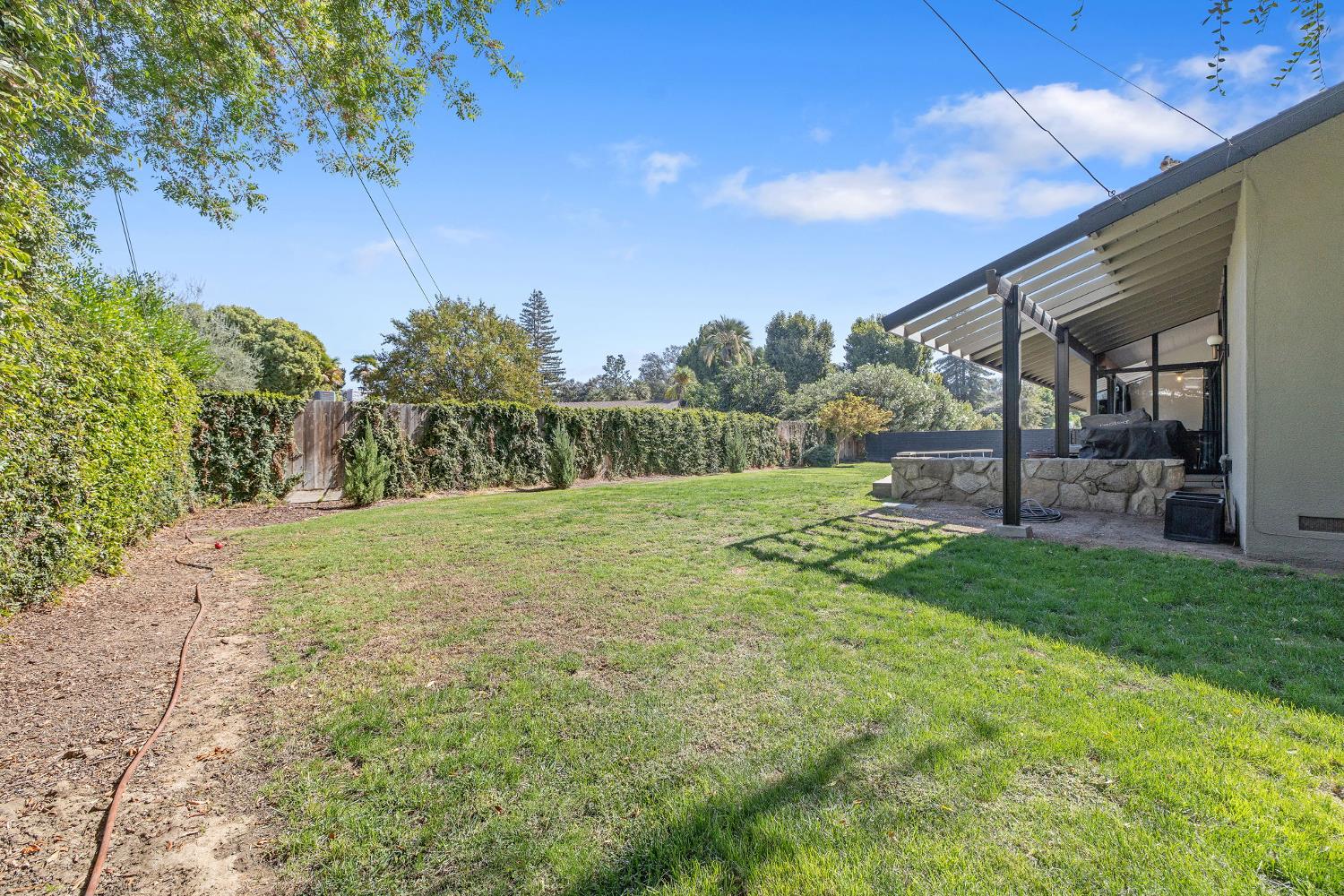 2544 W Keogh Ave, Visalia, CA 93291