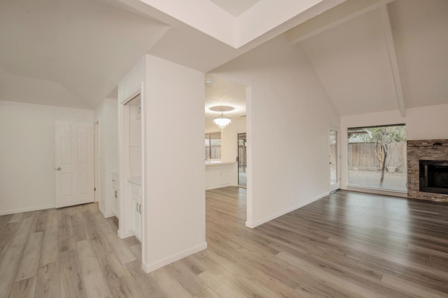 6339 N Palm Ave, Fresno, CA 93704