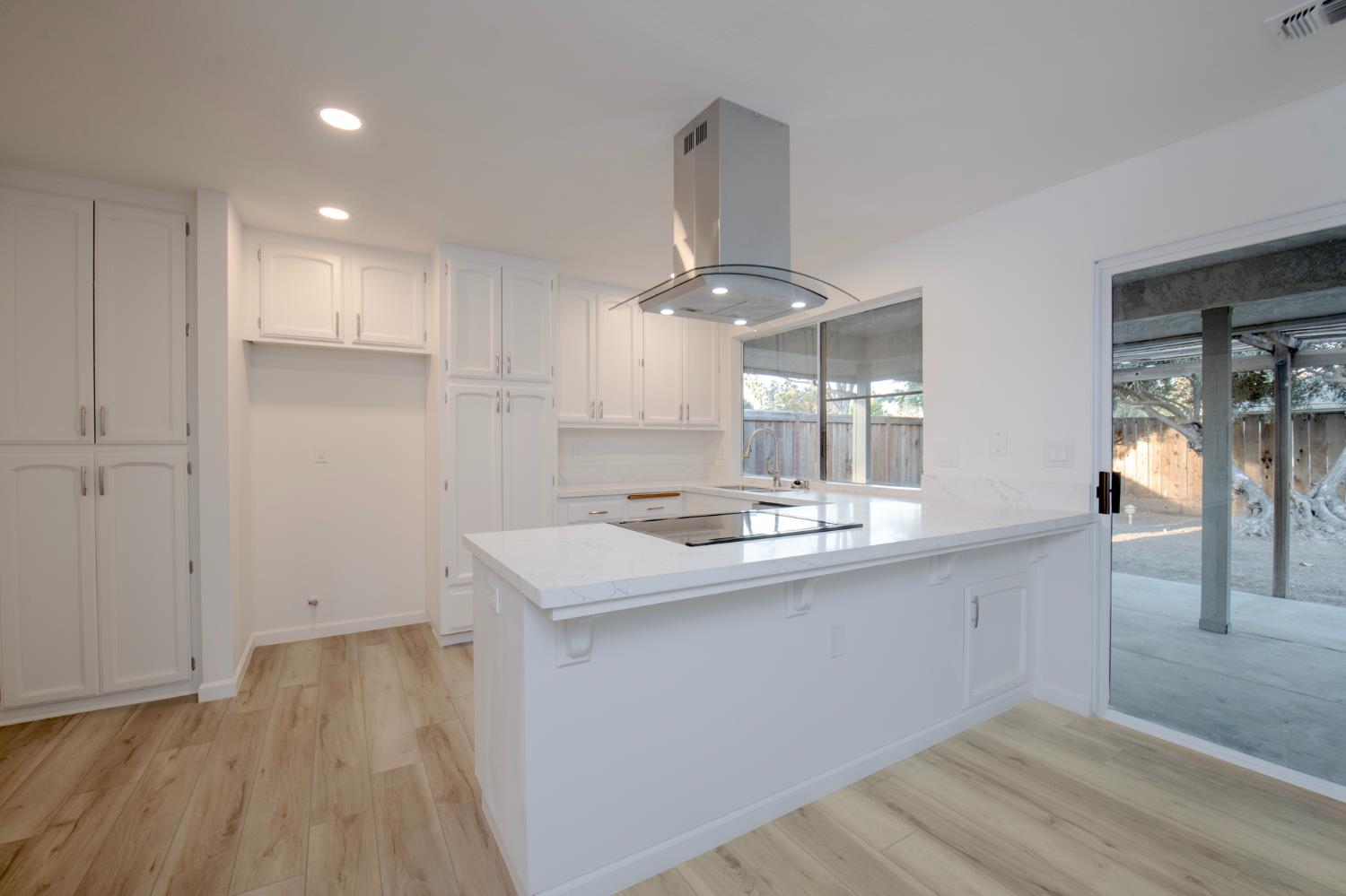 6339 N Palm Ave, Fresno, CA 93704