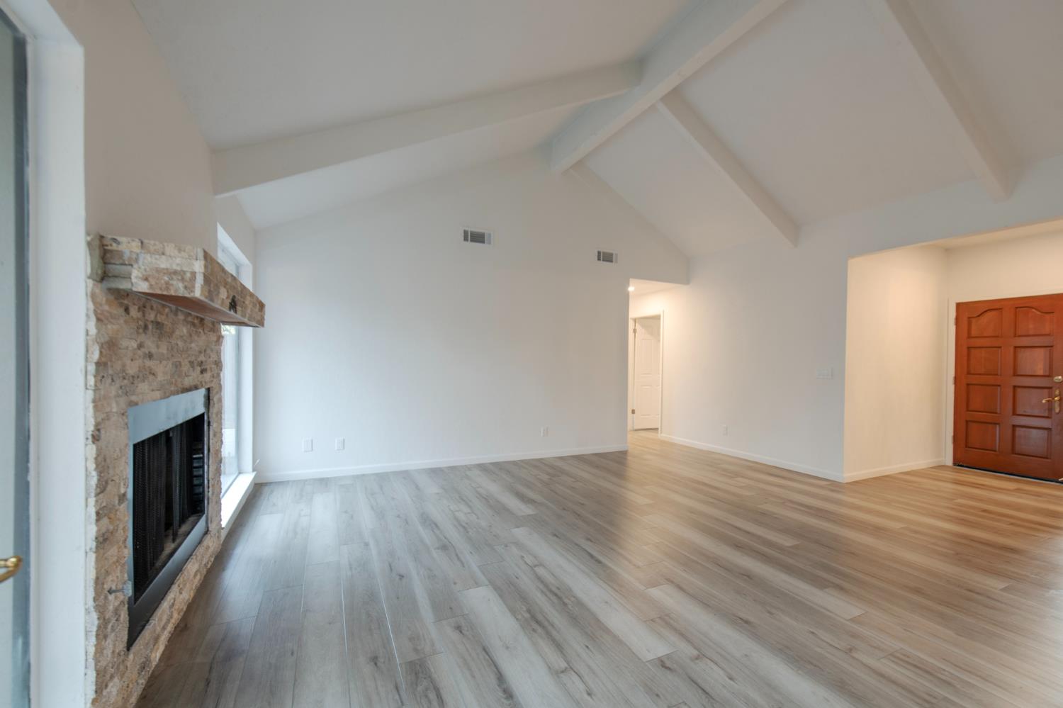 6339 N Palm Ave, Fresno, CA 93704