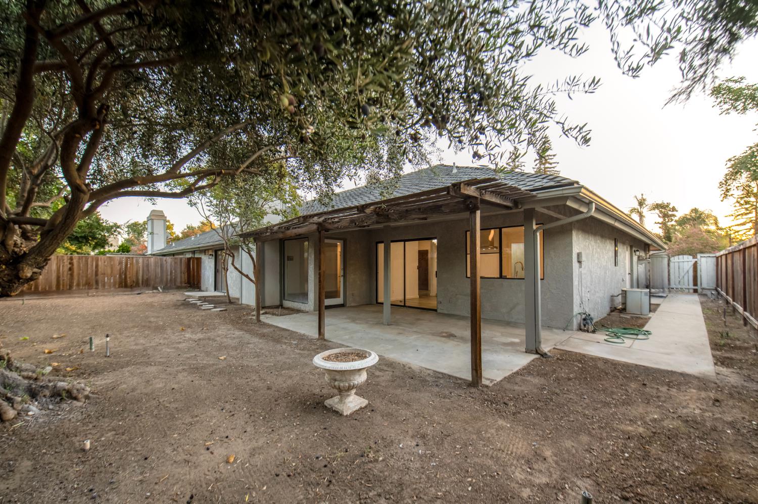 6339 N Palm Ave, Fresno, CA 93704