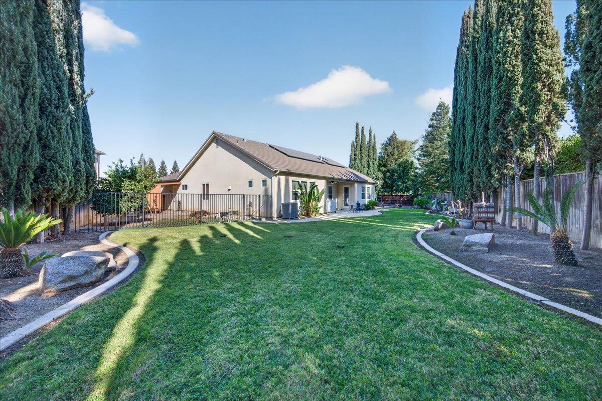 3144 Rall Ave, Clovis, CA 93619