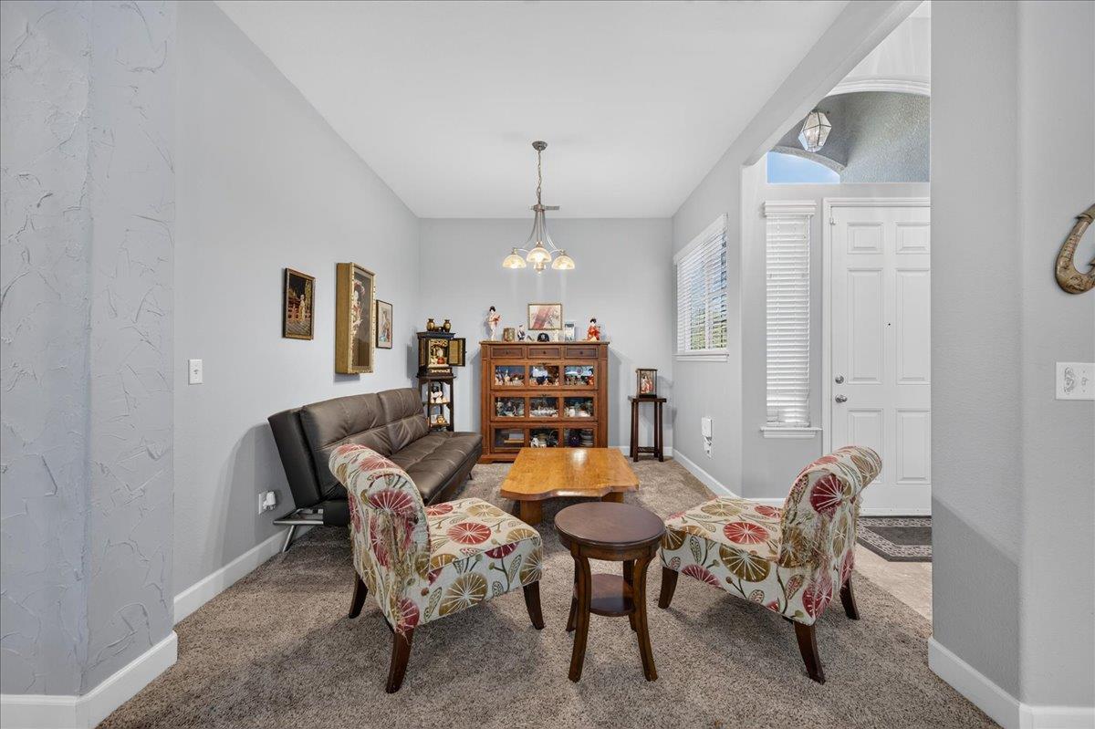 3144 Rall Ave, Clovis, CA 93619