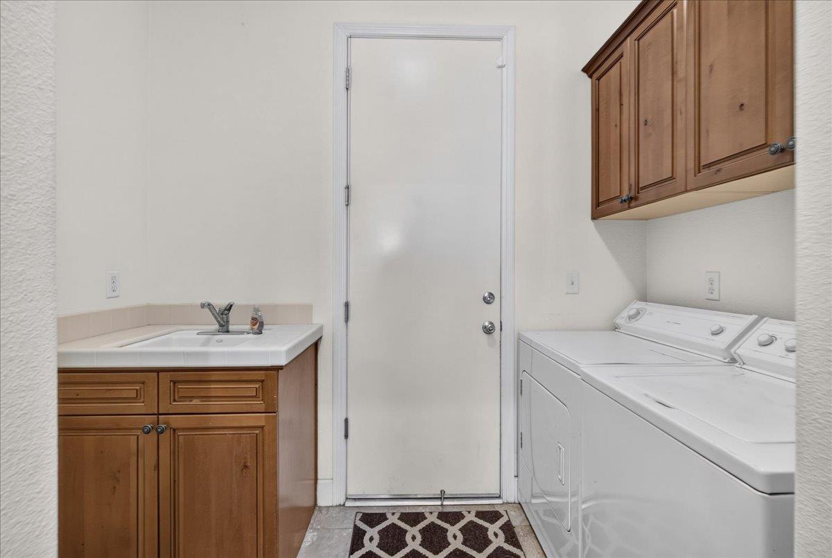 3144 Rall Ave, Clovis, CA 93619
