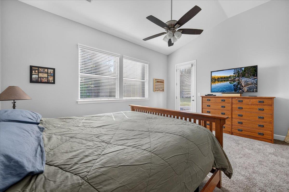 3144 Rall Ave, Clovis, CA 93619