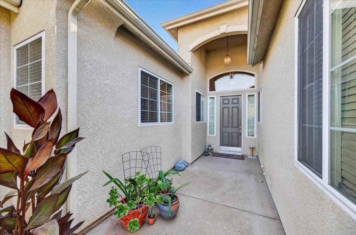 3144 Rall Ave, Clovis, CA 93619