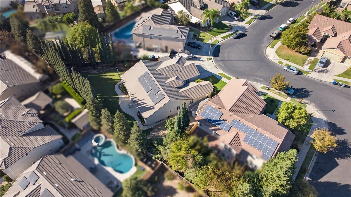 3144 Rall Ave, Clovis, CA 93619