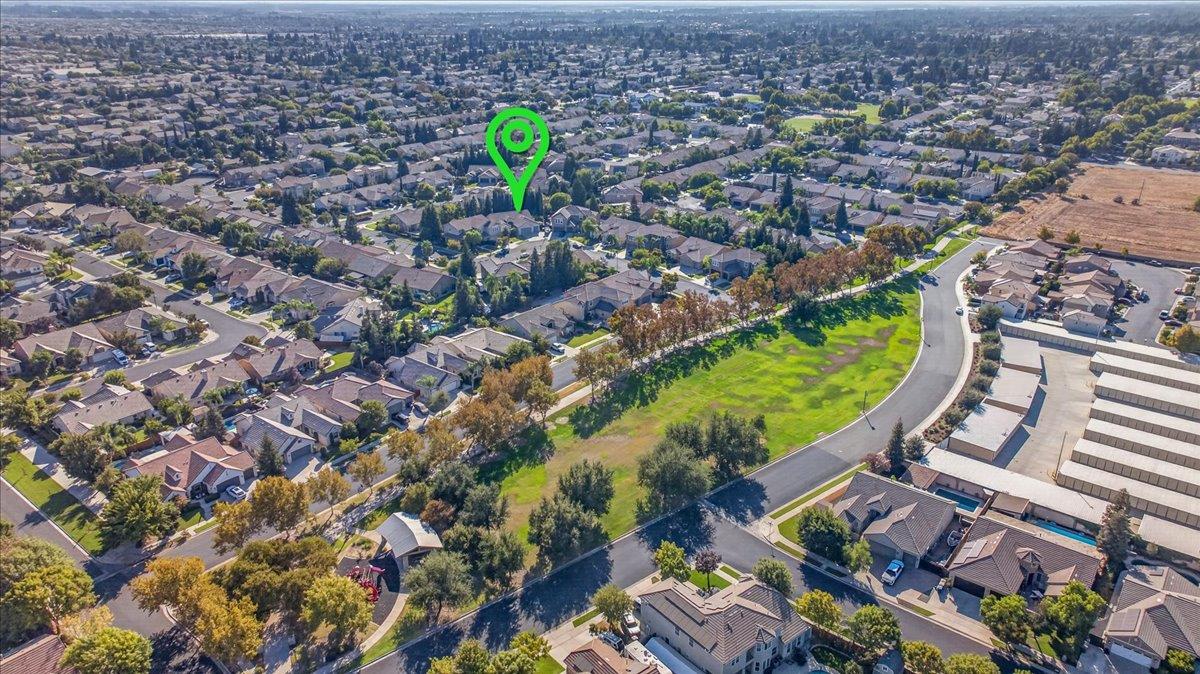 3144 Rall Ave, Clovis, CA 93619