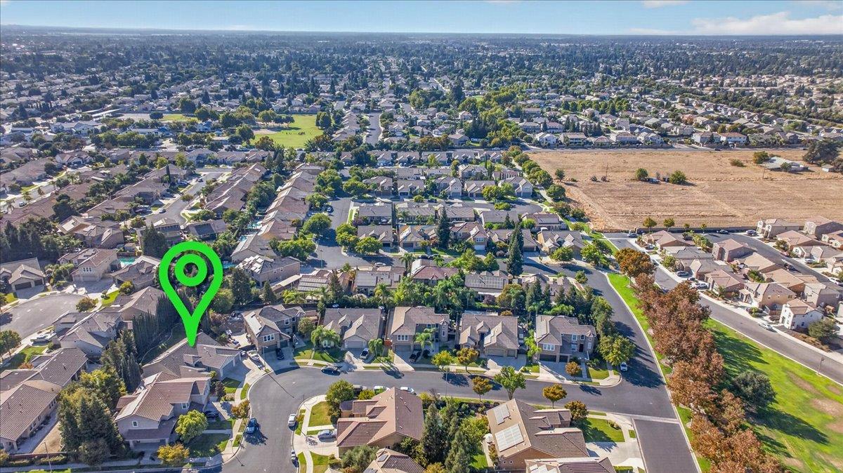 3144 Rall Ave, Clovis, CA 93619