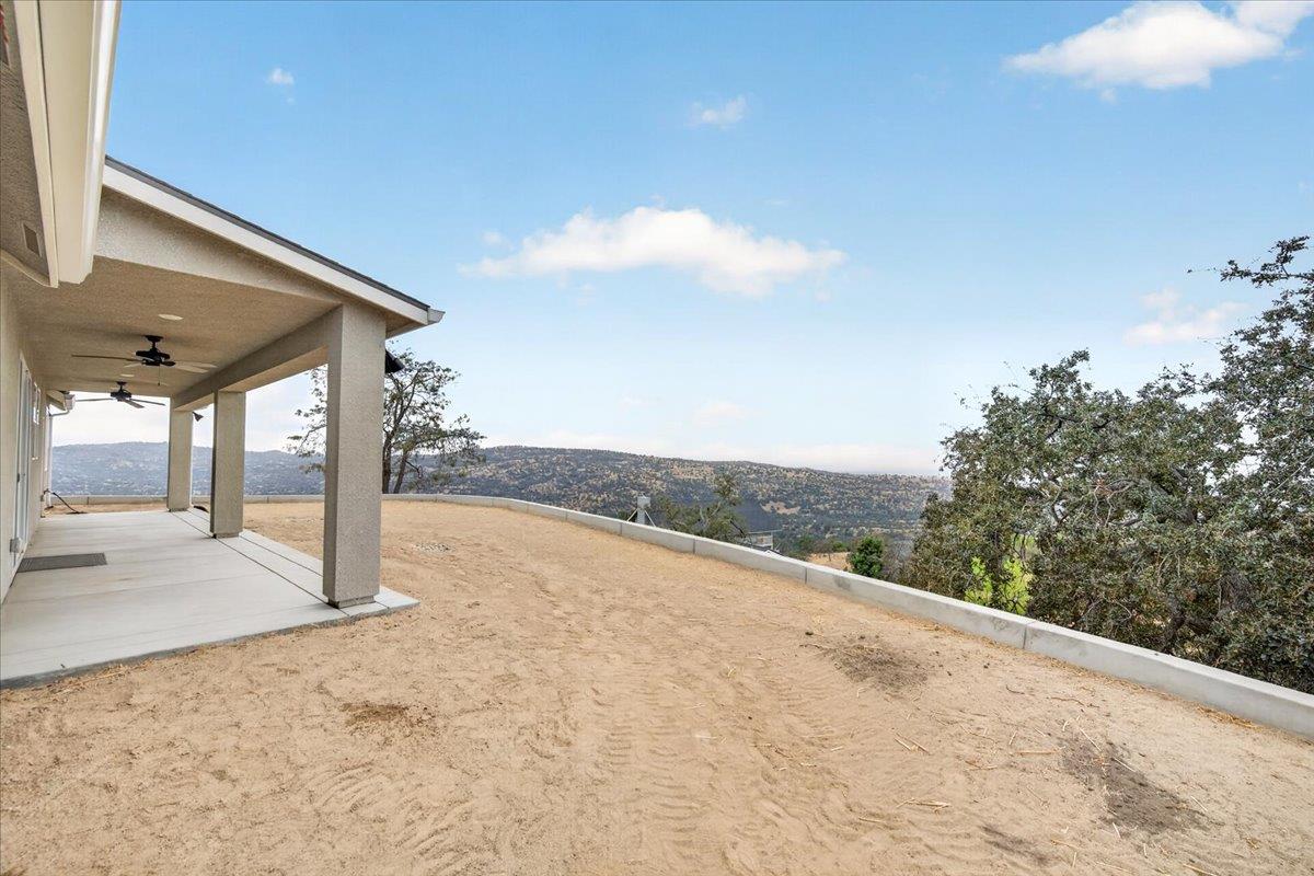 40738 Lilley Mountain Dr, Coarsegold, CA 93614