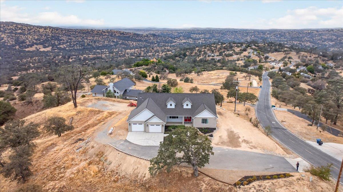 40738 Lilley Mountain Dr, Coarsegold, CA 93614
