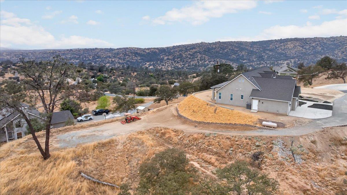 40738 Lilley Mountain Dr, Coarsegold, CA 93614