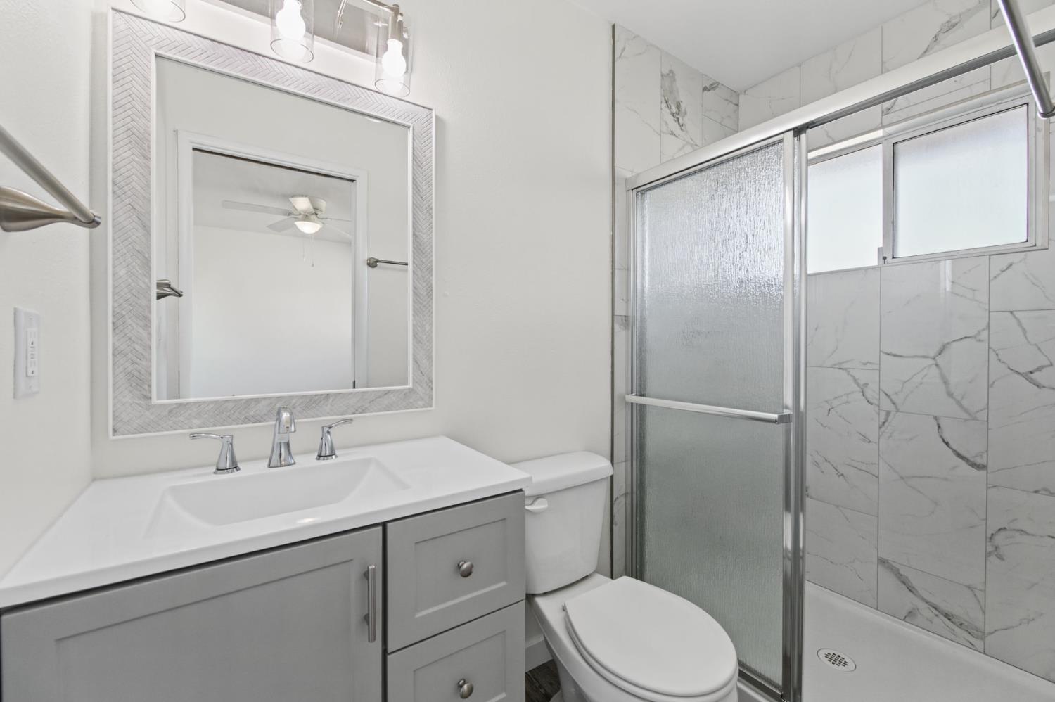 10129 Heath St, Hanford, CA 93230