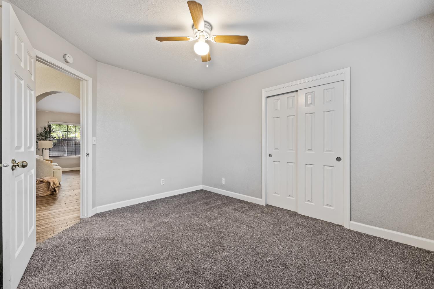 8425 N 8Th St, Fresno, CA 93720