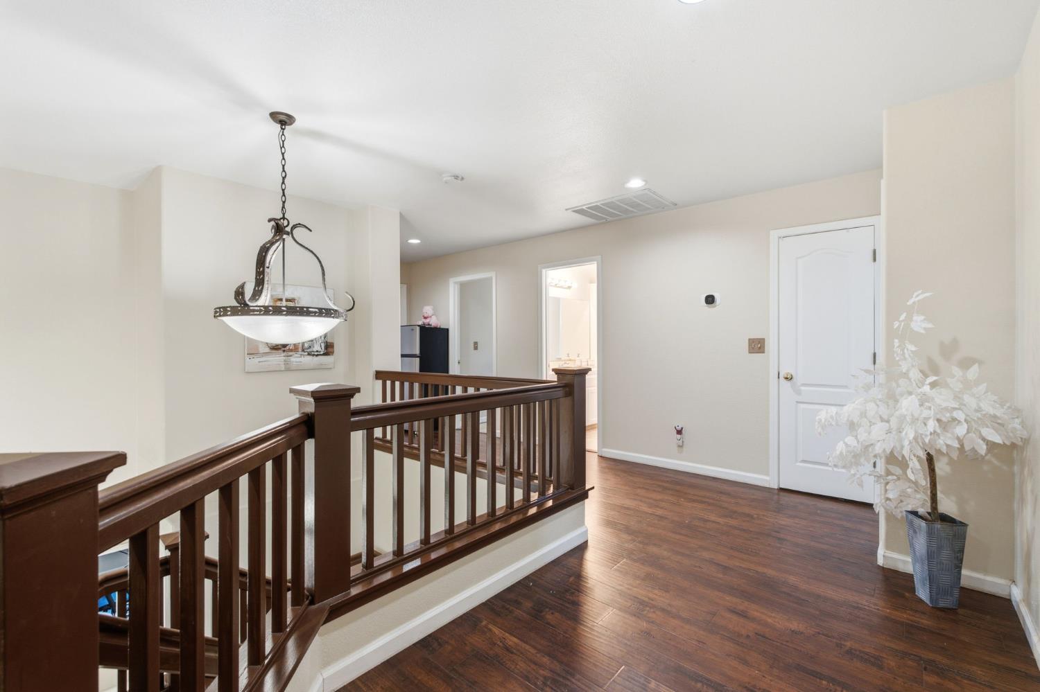 9740 N Whitney Ave, Fresno, CA 93720