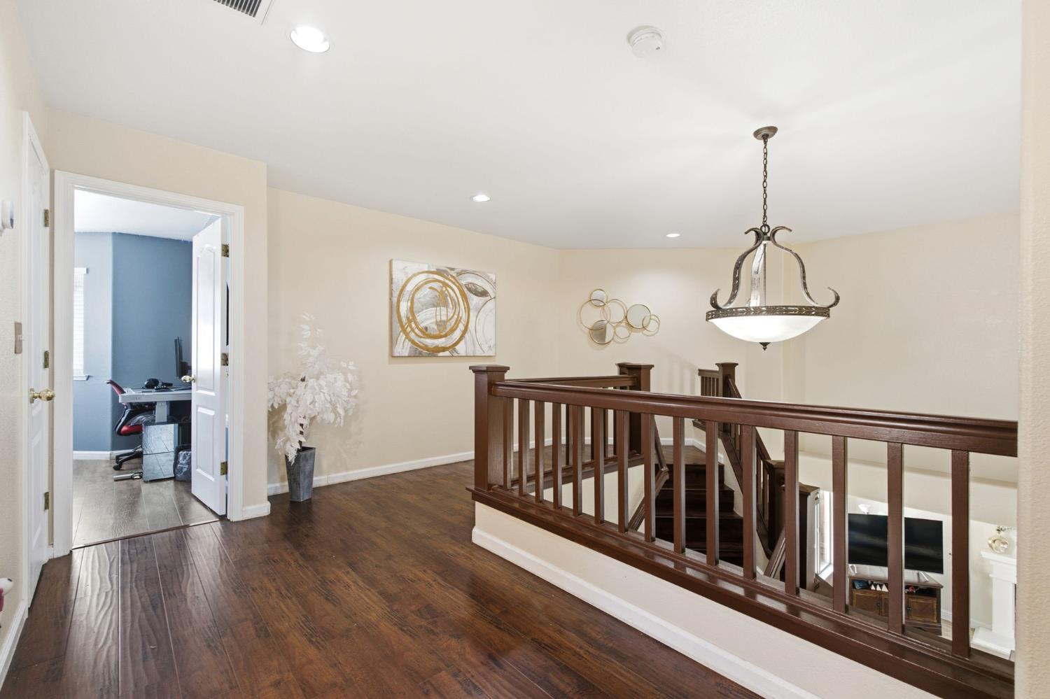 9740 N Whitney Ave, Fresno, CA 93720