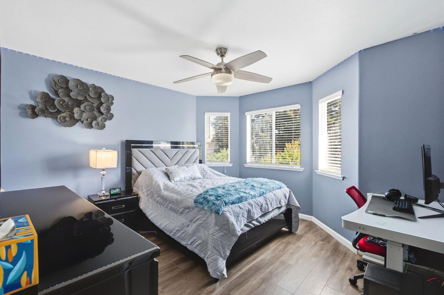 9740 N Whitney Ave, Fresno, CA 93720