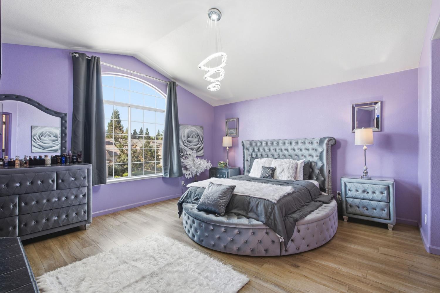 9740 N Whitney Ave, Fresno, CA 93720