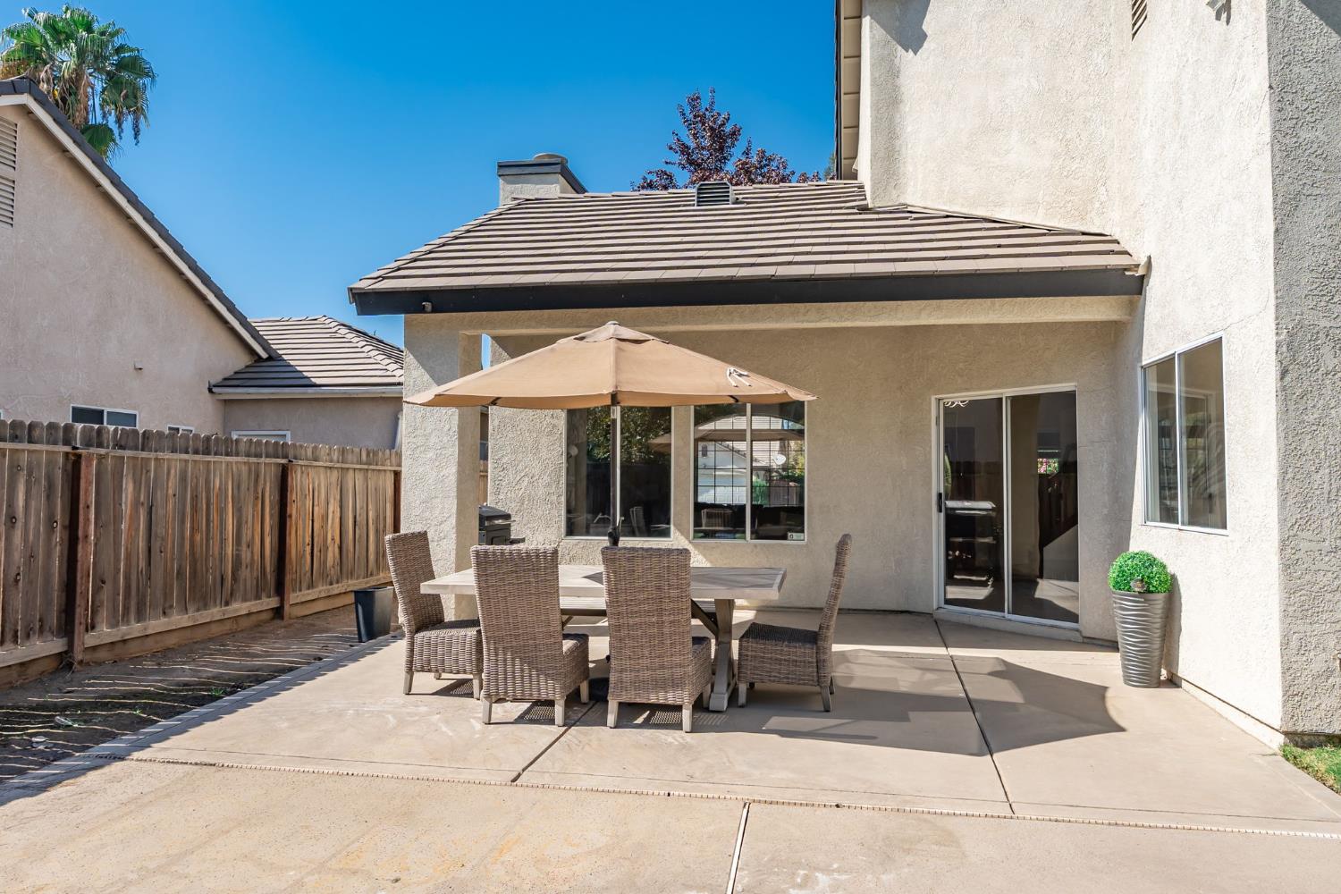 9740 N Whitney Ave, Fresno, CA 93720