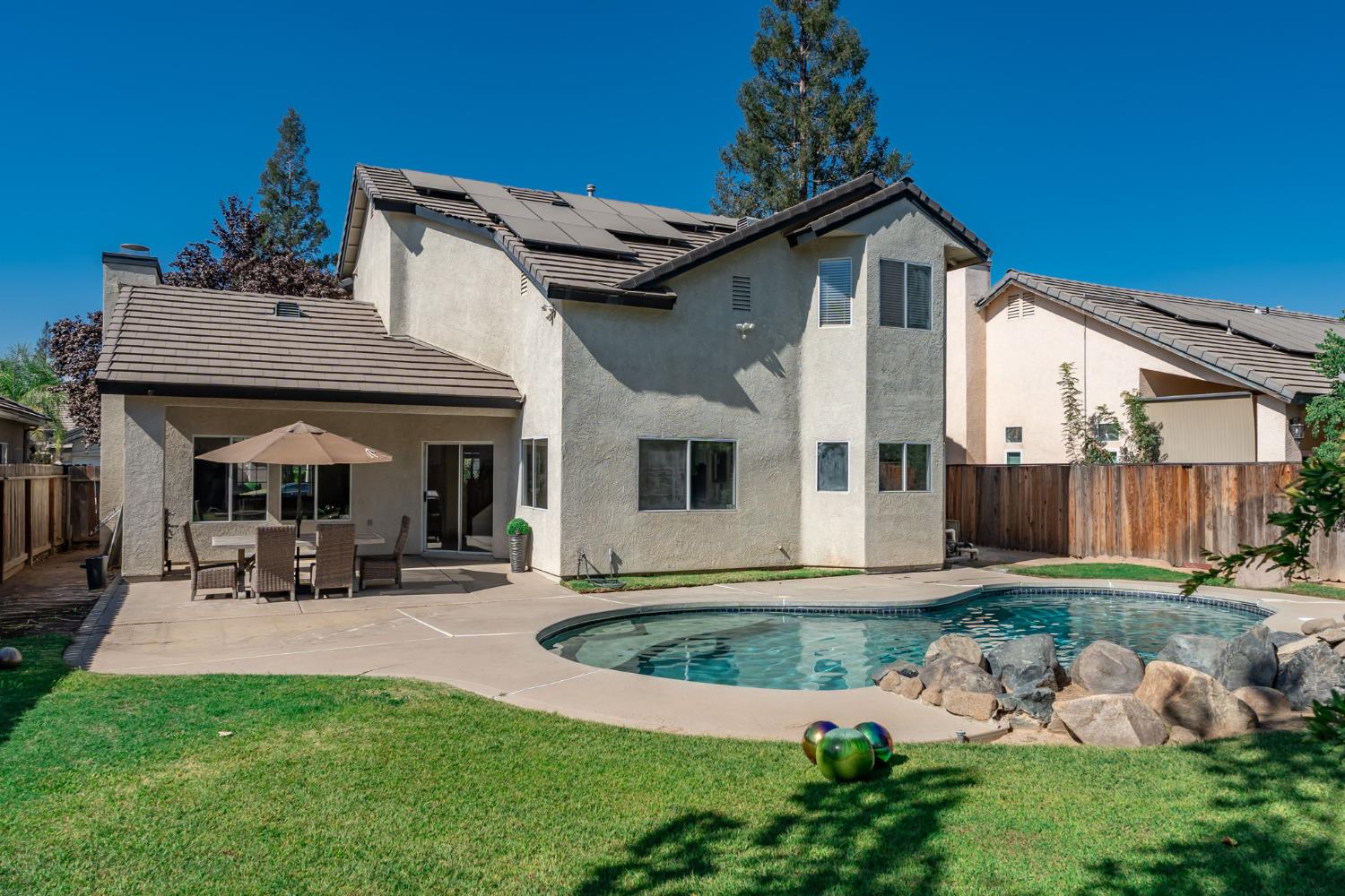 9740 N Whitney Ave, Fresno, CA 93720