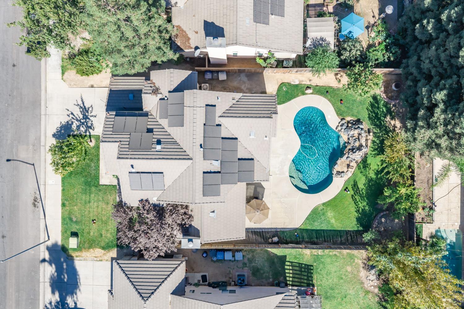 9740 N Whitney Ave, Fresno, CA 93720