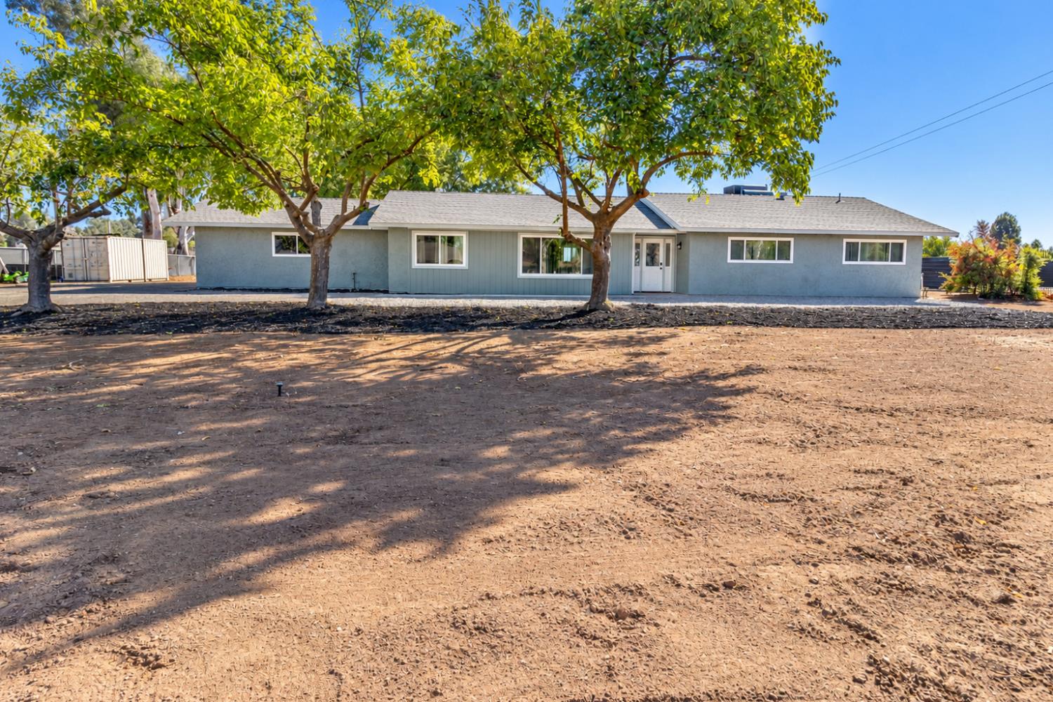 10858 N Armstrong Ave, Clovis, CA 93619