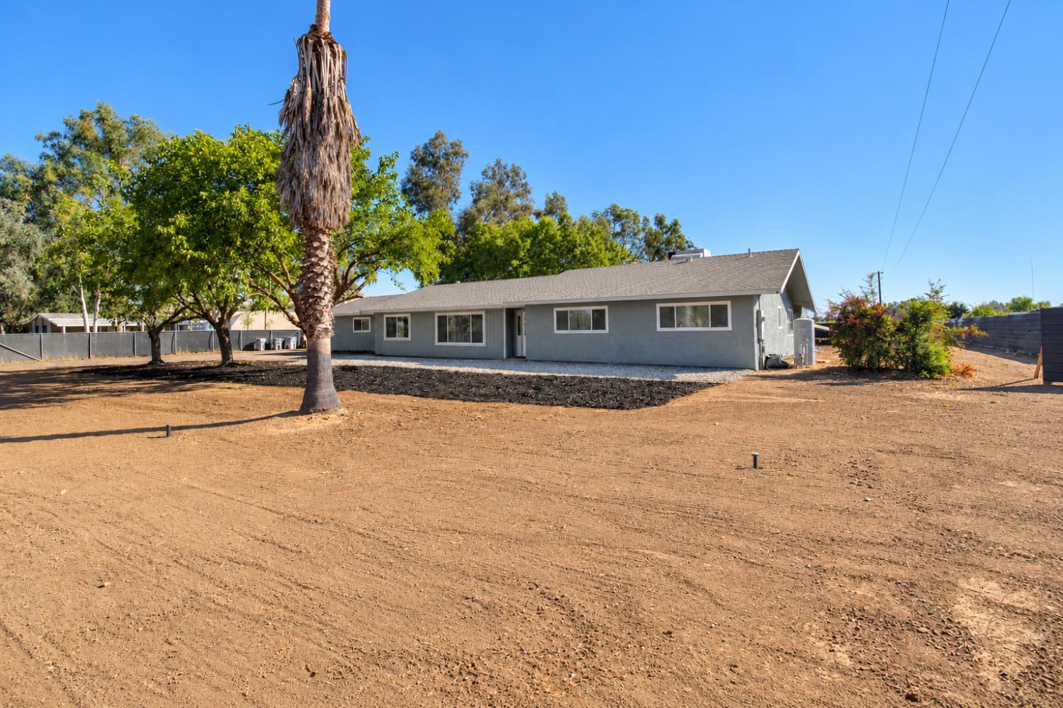 10858 N Armstrong Ave, Clovis, CA 93619