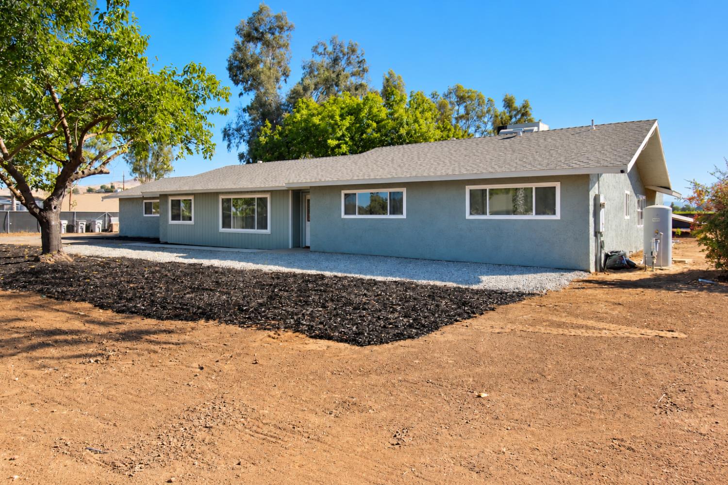 10858 N Armstrong Ave, Clovis, CA 93619