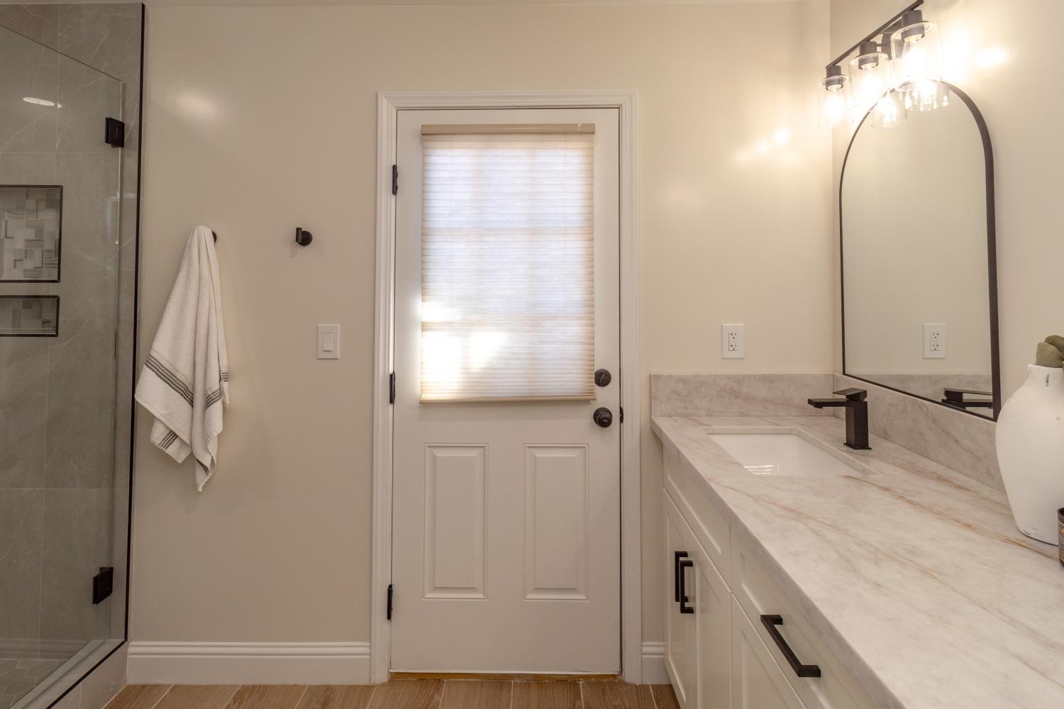 10858 N Armstrong Ave, Clovis, CA 93619