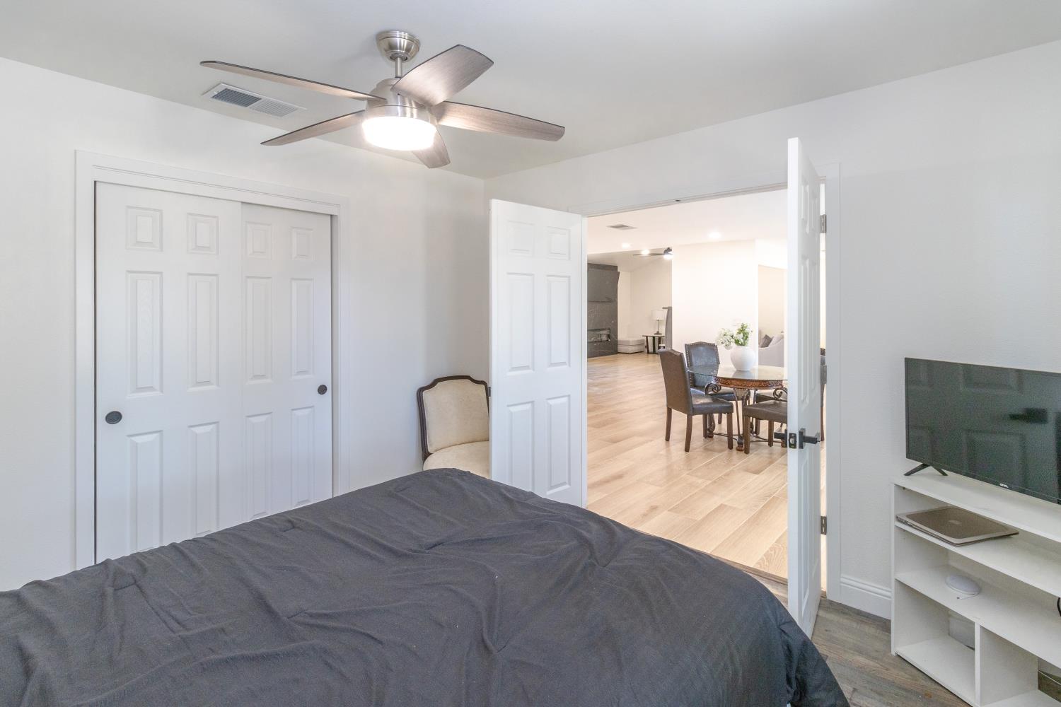 10858 N Armstrong Ave, Clovis, CA 93619