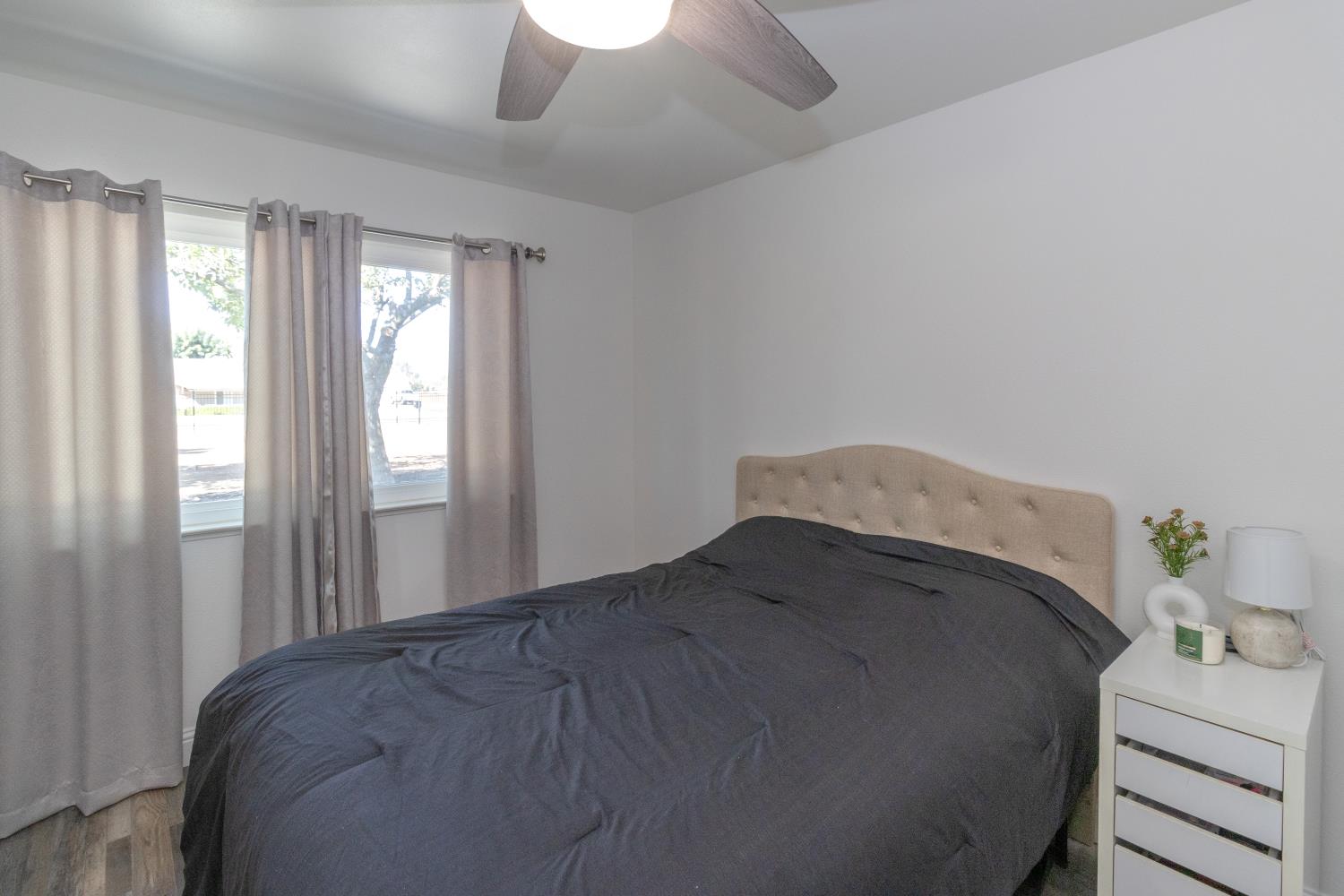 10858 N Armstrong Ave, Clovis, CA 93619