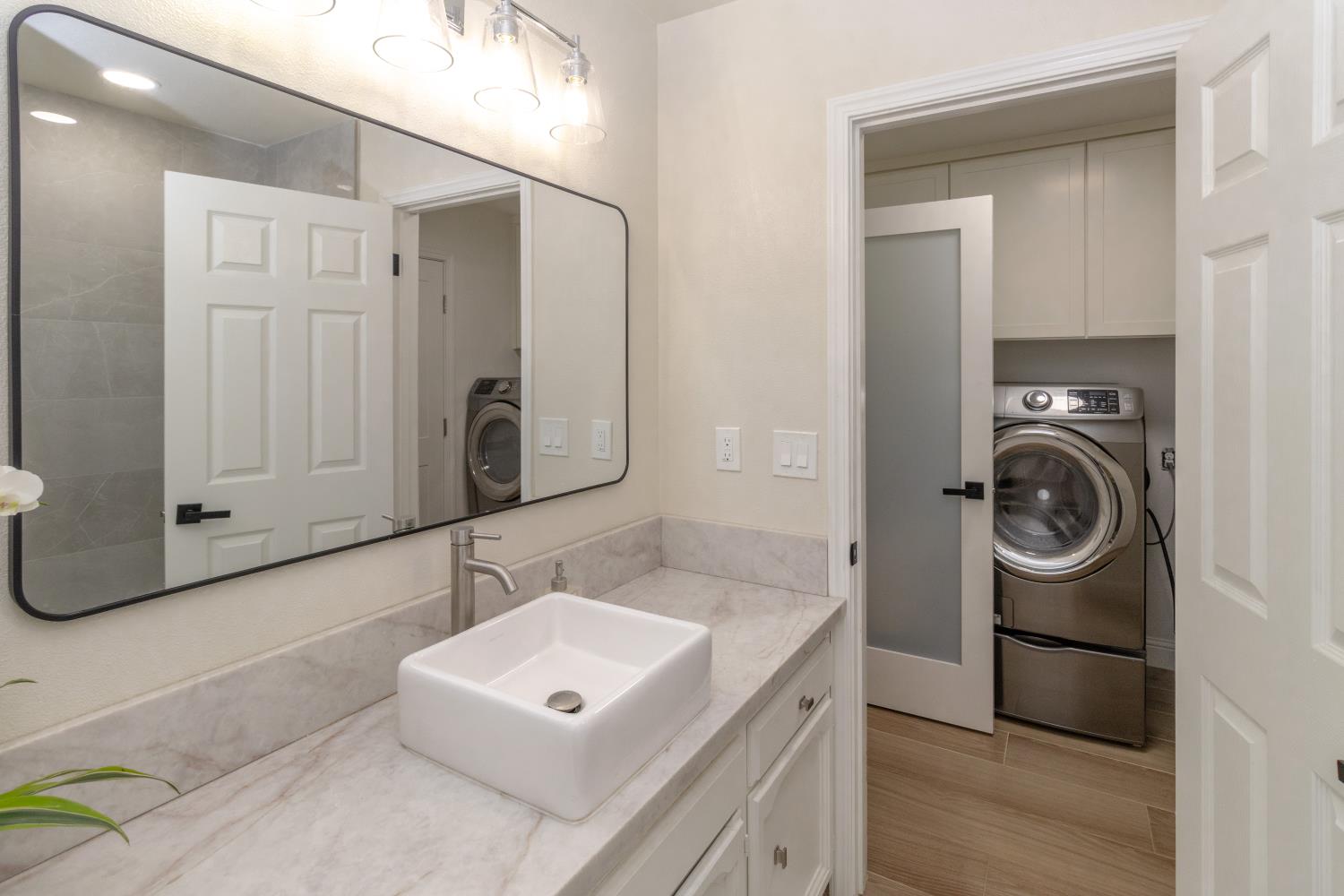 10858 N Armstrong Ave, Clovis, CA 93619