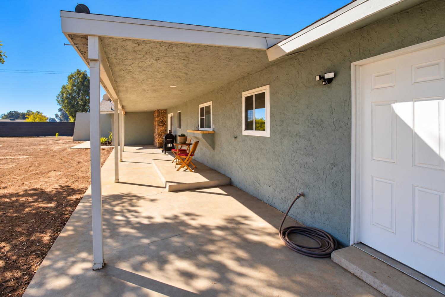 10858 N Armstrong Ave, Clovis, CA 93619