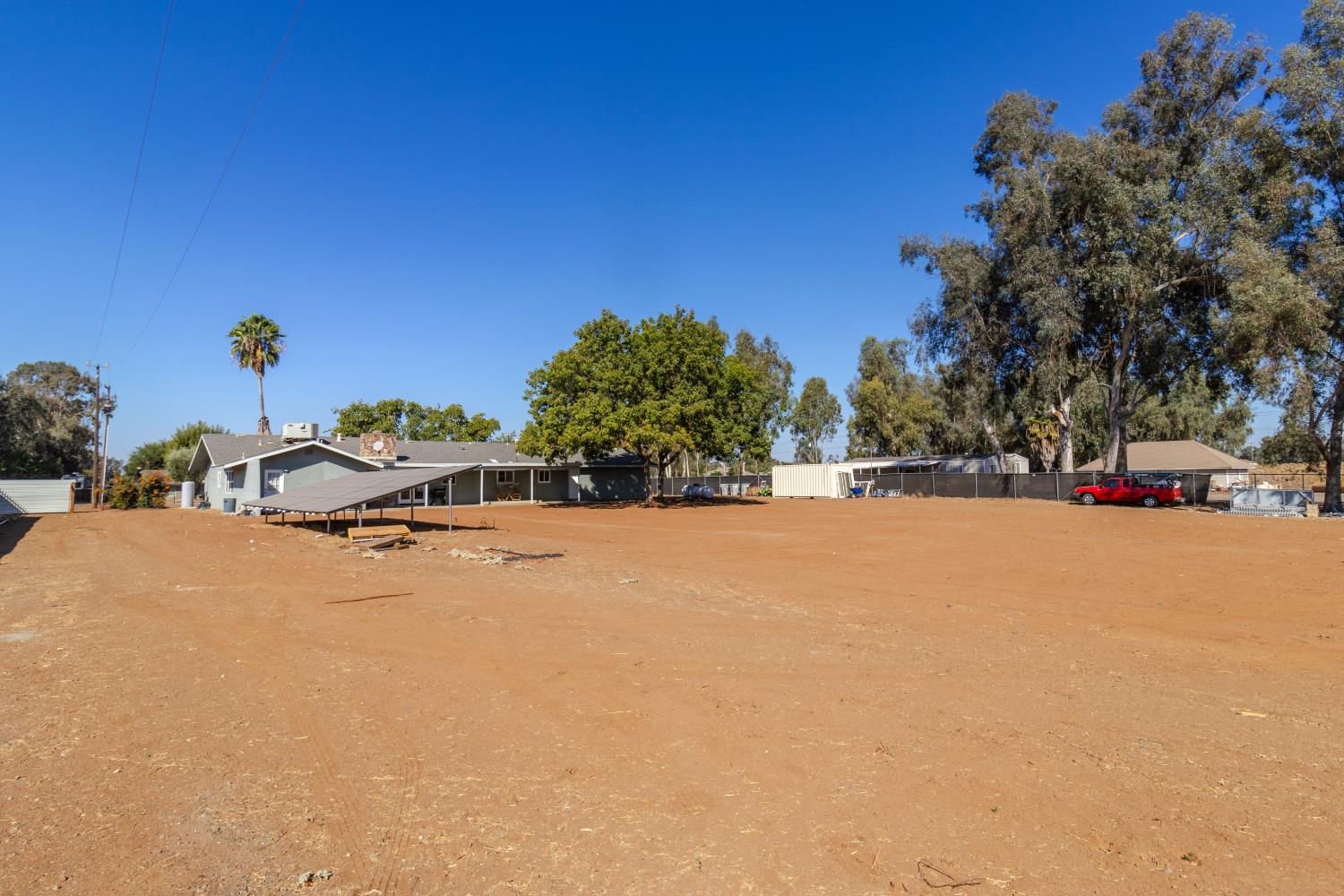 10858 N Armstrong Ave, Clovis, CA 93619