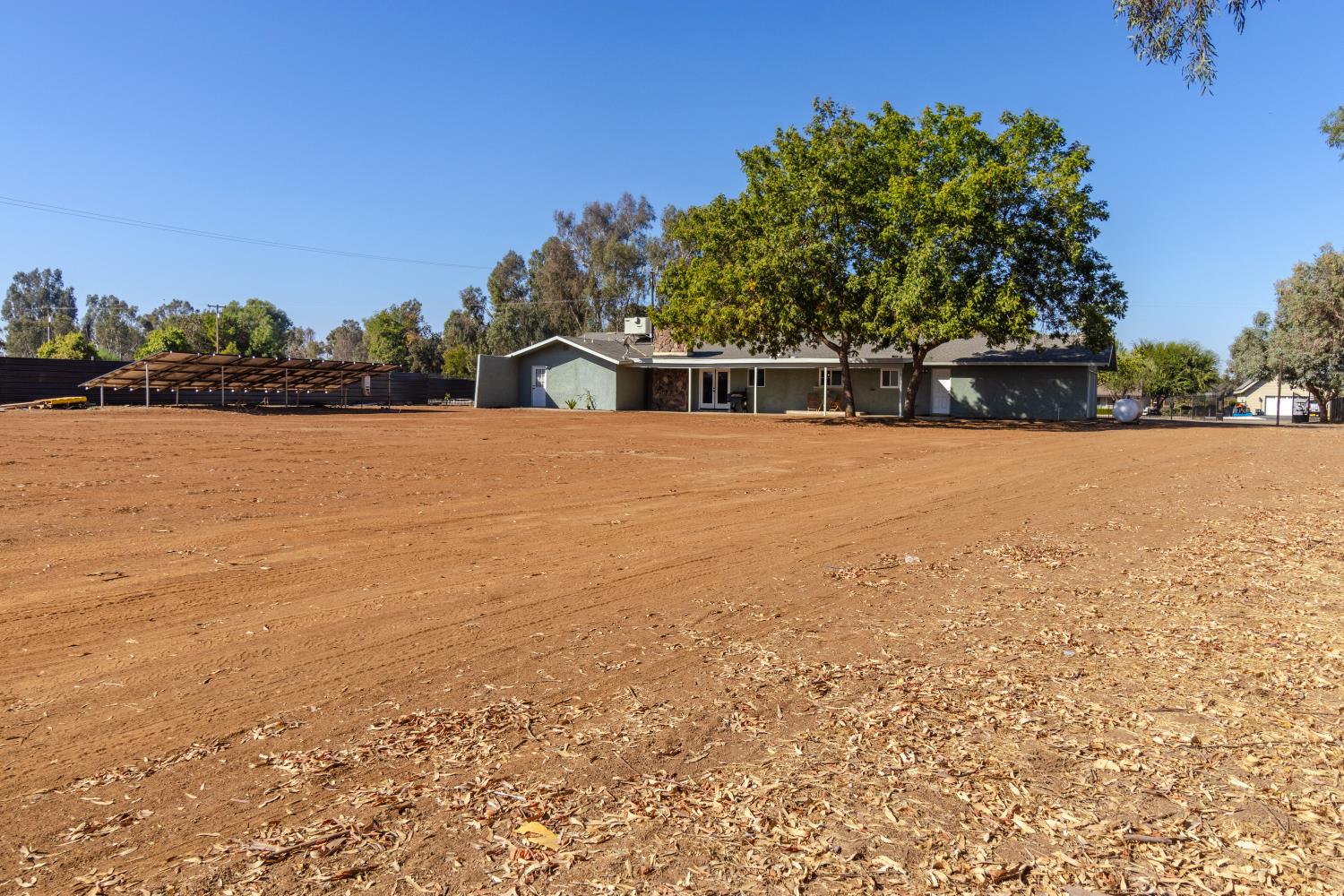 10858 N Armstrong Ave, Clovis, CA 93619