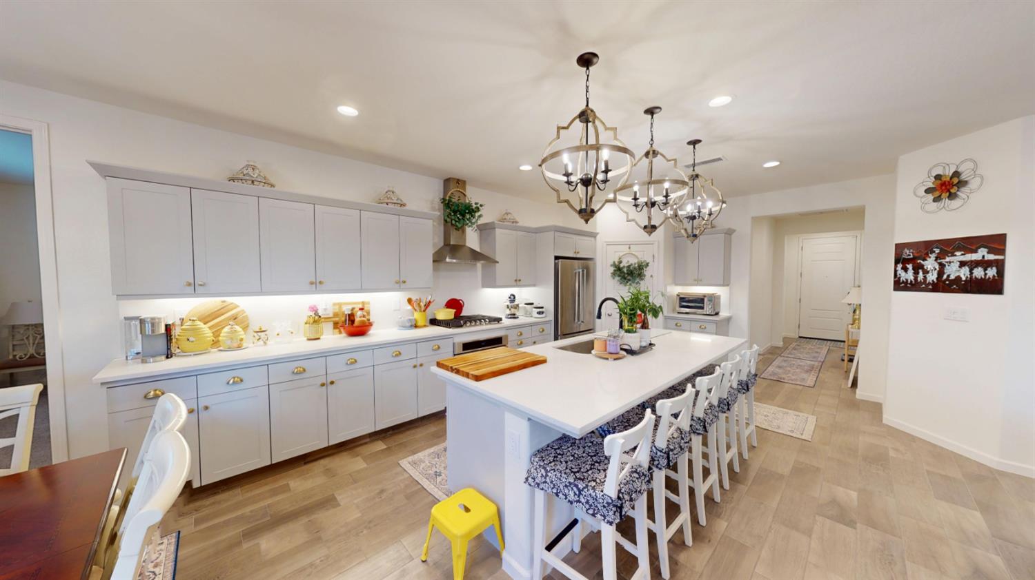 4245 Oak Knoll Rd, Madera, CA 93636