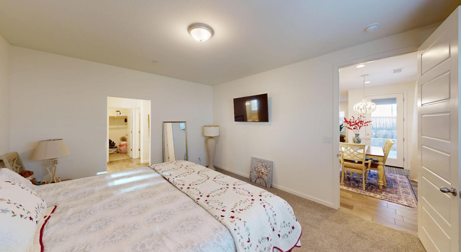 4245 Oak Knoll Rd, Madera, CA 93636